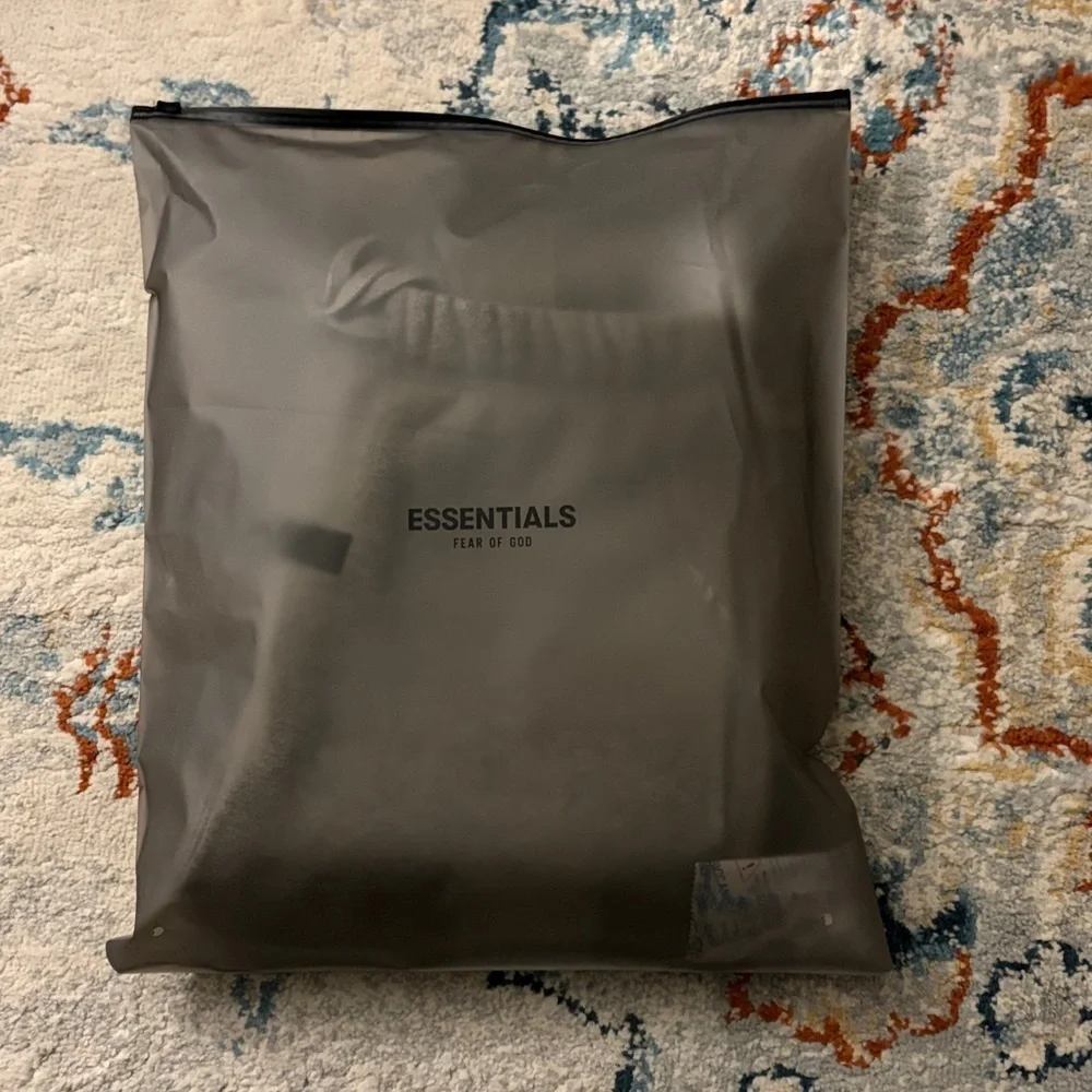 Essentials Fear Of God Sweatpants Dark Oatmeal Large - Picture 6 of 6